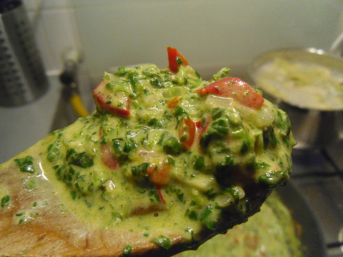 Close up spinach sauce