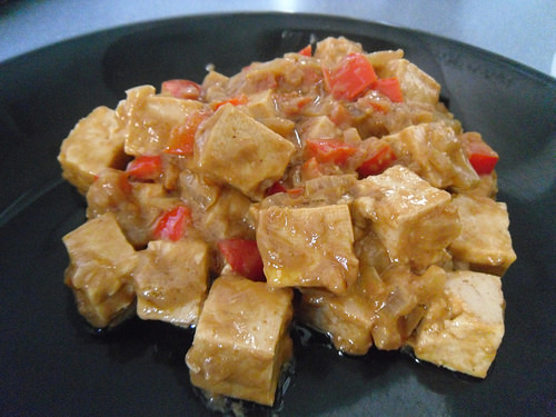 Tofu and Veggies in Peanut Sauce