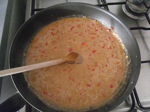 boiling the peanut sauce