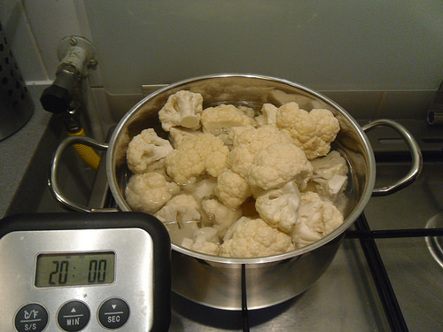 cooking potatoes and cauliflower