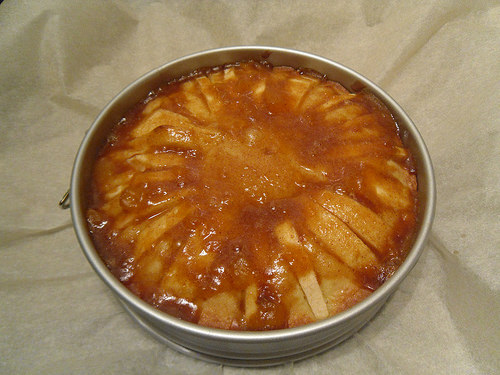 Mini Applecake after oven with jam
