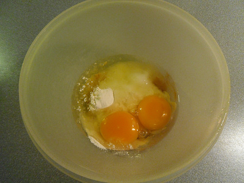 eggs-flour-sugar-and-vanilla