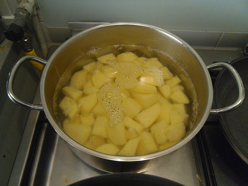 Cooking-potatoes