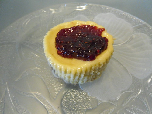 Mini Cheesecake with Jam