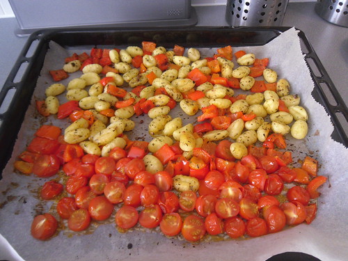 Baked Gnocchi with red bell pepper and tomatoes